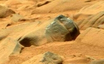 Misteri da Marte: resti di una statua con petroglifi?