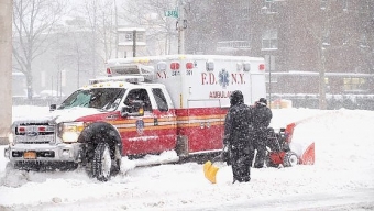 Usa, Ny e Washington chiuse per neve. Almeno 19 morti per la tempesta