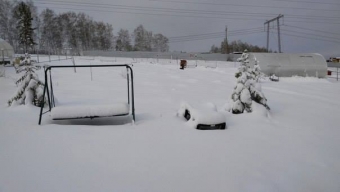 Forte e Abbondante nevicata nella città Russa di Krasnoyarsk