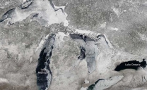 Molto meno ghiaccio, e fusione più rapida, nei grandi laghi rispetto al 2014