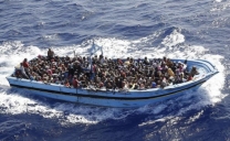 Libia, una nuova strage di migranti: 200 morti in due naufragi. Oltre 900 immigrati sbarcano in Calabria, anche 4 cadaveri