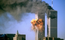 Un Dossier di Architetti ed ingegneri sconvolge gli Stati Uniti: “Le Torri del WTC distrutte da cariche esplosive”