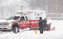 Usa, Ny e Washington chiuse per neve. Almeno 19 morti per la tempesta