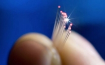 Nuovo record mondiale di trasmissione dati su fibra: raggiunti i 57Gbps