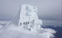 La Capanna Margherita trasformata in un “castello di ghiaccio”