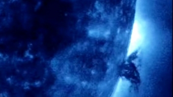 Il Telescopio spaziale SDO registra impressionanti immagini di un “tornado di plasma” sul Sole