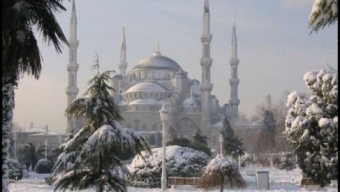Turchia divisa tra gelo, neve e caldo