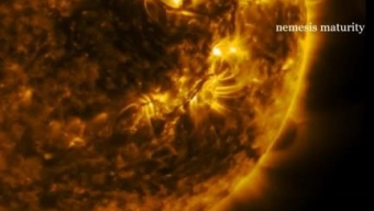 La sonda spaziale SDO della NASA fotografata enorme oggetto sferico vicino al Sole