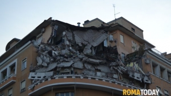 Roma, crollo palazzo Lungotevere Flaminio: tragedia sfiorata