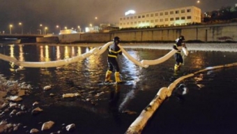 Disastro ambientale a Genova: «Delocalizzare impianti petroliferi, fondamentale per evitare altri incidenti