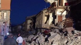 Forte terremoto, due morti nelle Marche. Crolla Amatrice. Ad Accumuli famiglia sotto le macerie