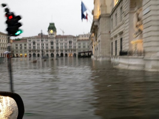 14giu2015.piazzaunitàallagata7