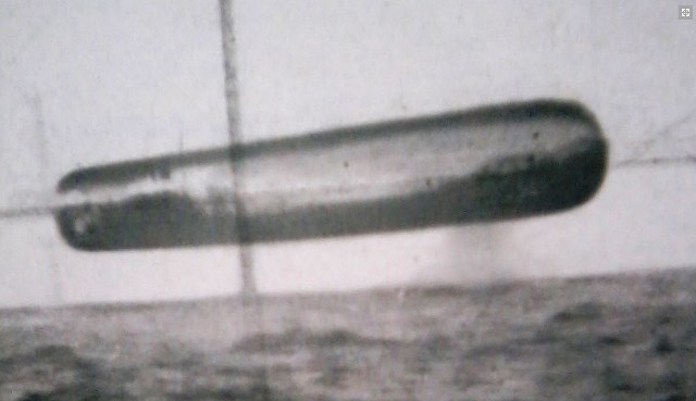 Arctic-UFO-Photographs-USS-Trepang413-Jul.-10-10.01