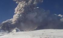Breaking News – Vulcano Bezymianny Eruzione esplosiva cenere a 12,2 km