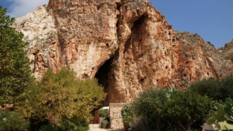 La grotta siciliana che nasconde un villaggio preistorico